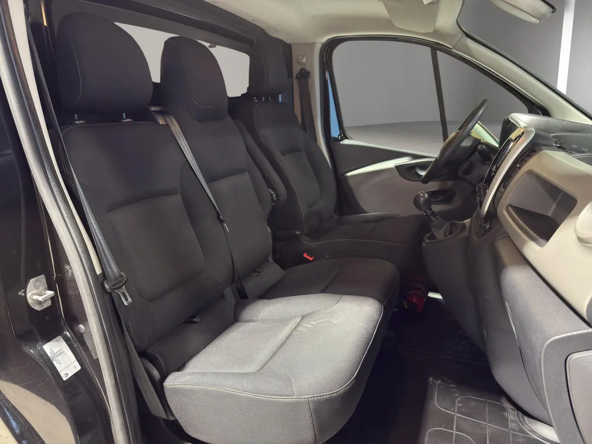 L1H1 1.6 dCi 120 Energy | Airco  Camera | Parkeersensors | Navigatie | Trekhaak | 3-Zits | Cruise C.|
