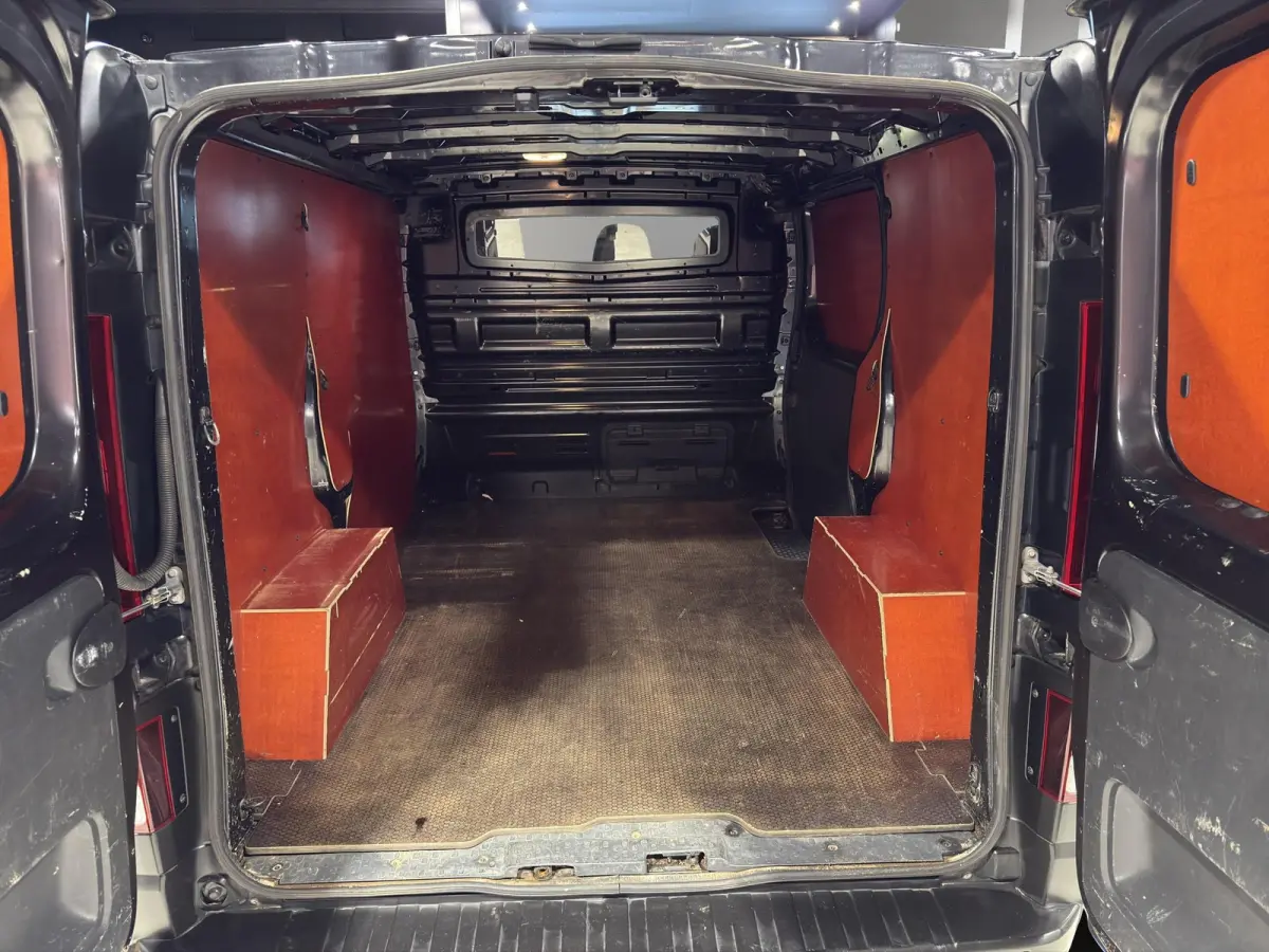 L1H1 1.6 dCi 120 Energy | Airco  Camera | Parkeersensors | Navigatie | Trekhaak | 3-Zits | Cruise C.|