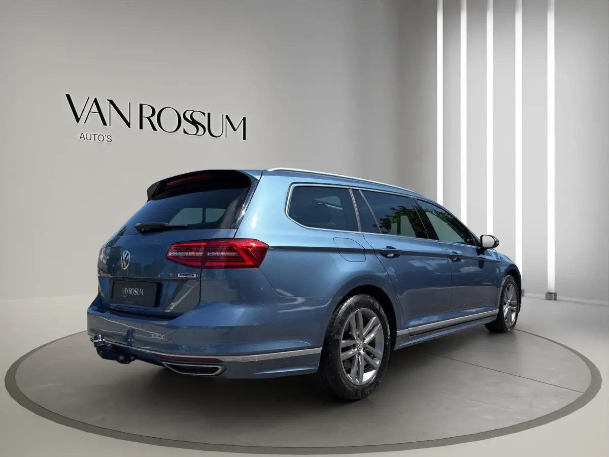 1.4 TSI ACT Connected Series Plus | R-Line | Massage | Pano | Stoelverw | Trekhaak | Parksenors V+A | Carplay |