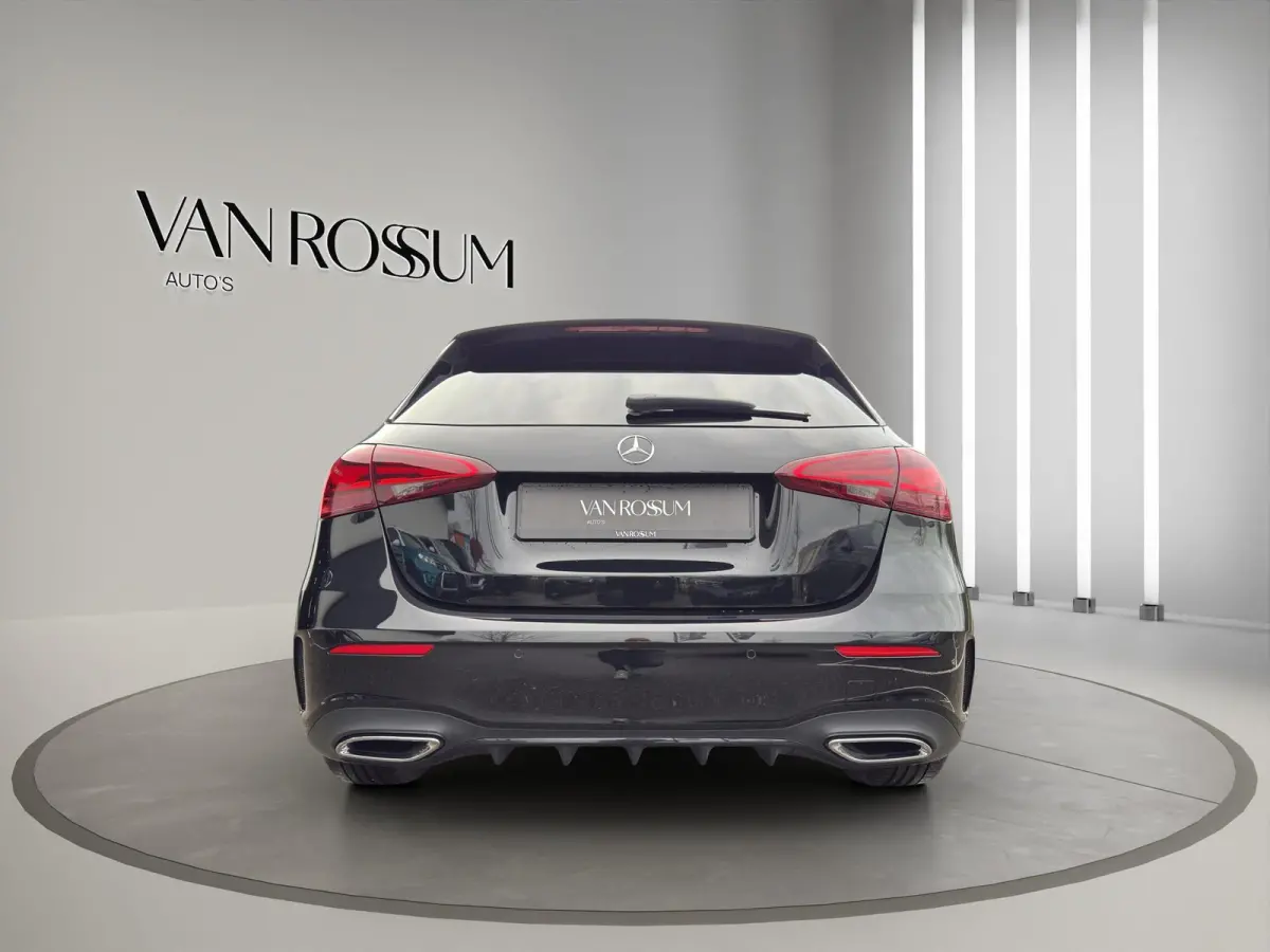250 e AMG Line Panoramadak | 19"Velg | Sfeer | Elektrisch Stoel(en) met geheugen | Camera |