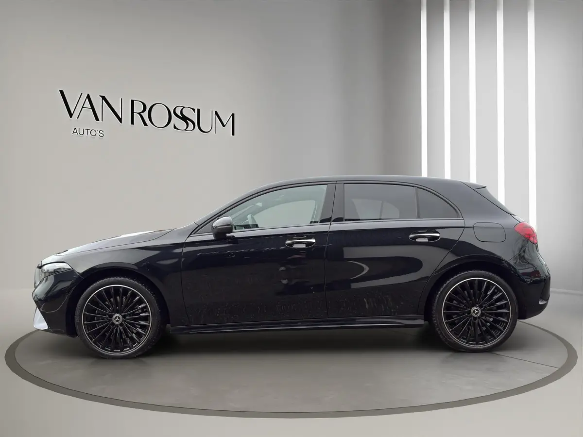 250 e AMG Line Panoramadak | 19"Velg | Sfeer | Elektrisch Stoel(en) met geheugen | Camera |