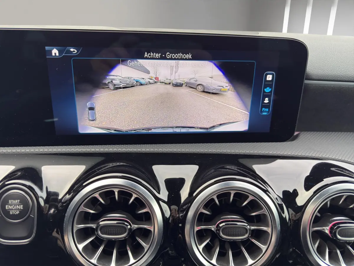 250 e AMG Line Panoramadak | 19"Velg | Sfeer | Elektrisch Stoel(en) met geheugen | Camera |