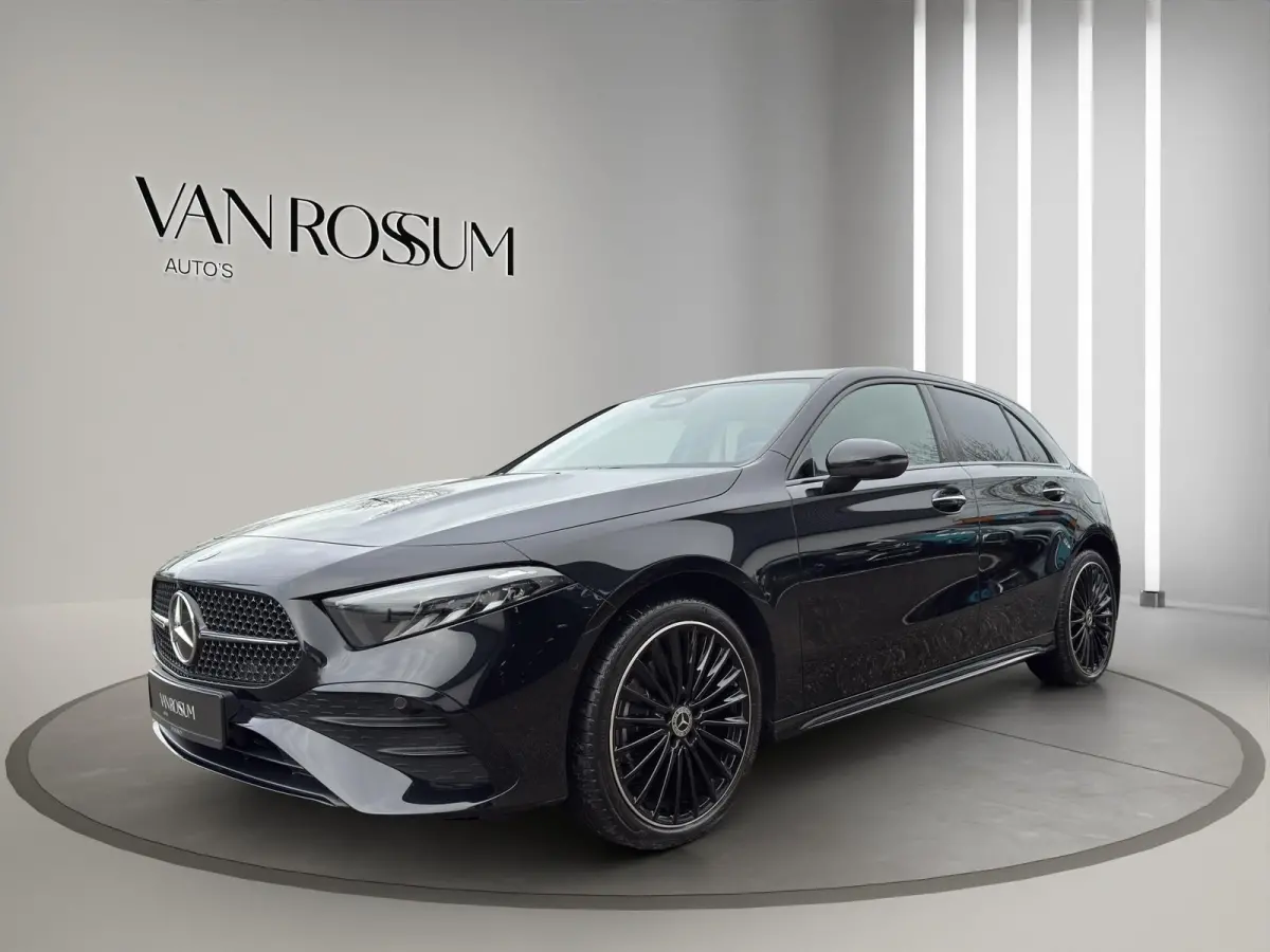 250 e AMG Line Panoramadak | 19"Velg | Sfeer | Elektrisch Stoel(en) met geheugen | Camera |