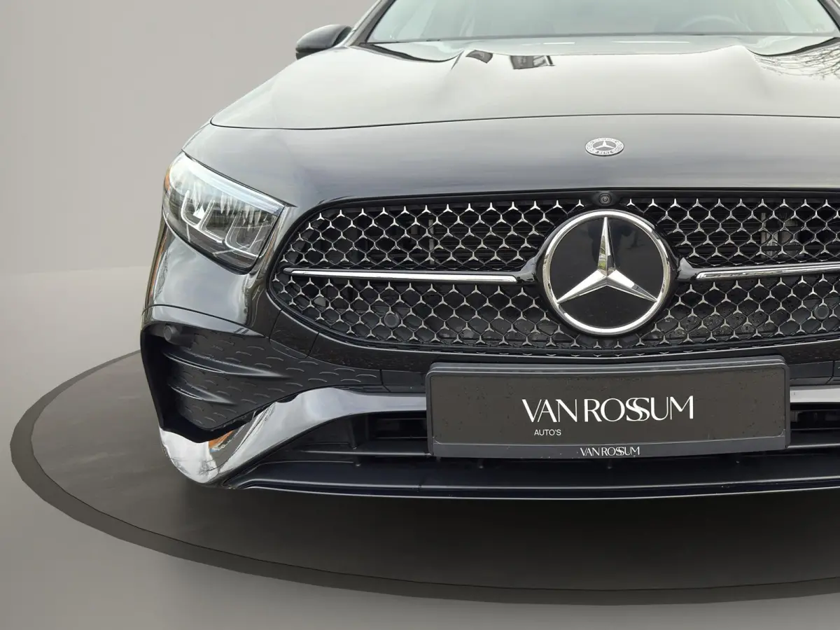 250 e AMG Line Panoramadak | 19"Velg | Sfeer | Elektrisch Stoel(en) met geheugen | Camera |