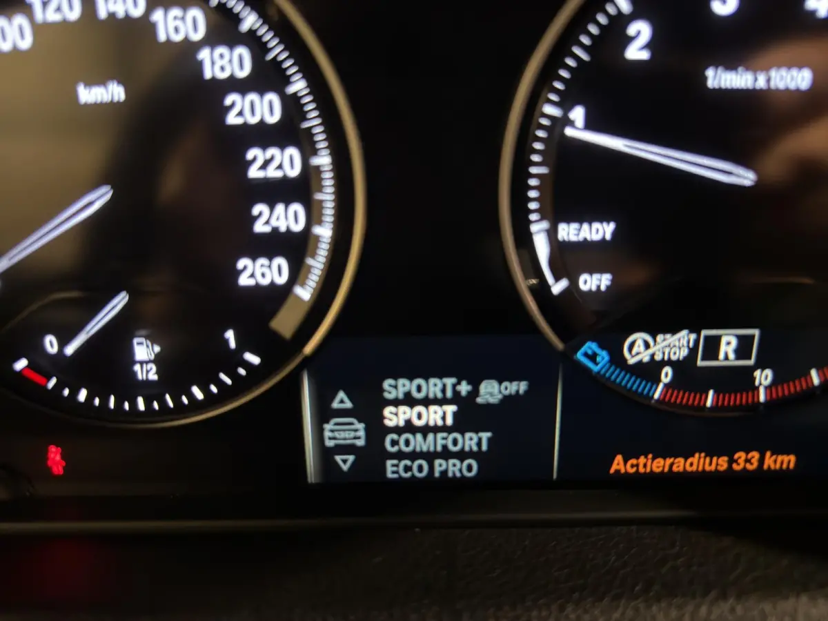 118i Edition M Sport Shadow High Executive | Leder | Schuif/kanteldak | Led | Parksenors V+A | Stoelverw |