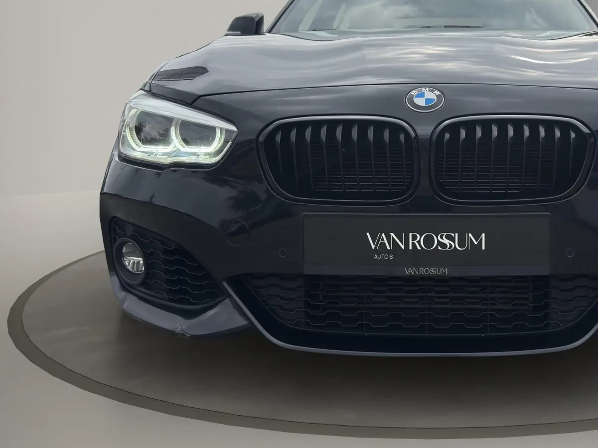 118i Edition M Sport Shadow High Executive | Leder | Schuif/kanteldak | Led | Parksenors V+A | Stoelverw |