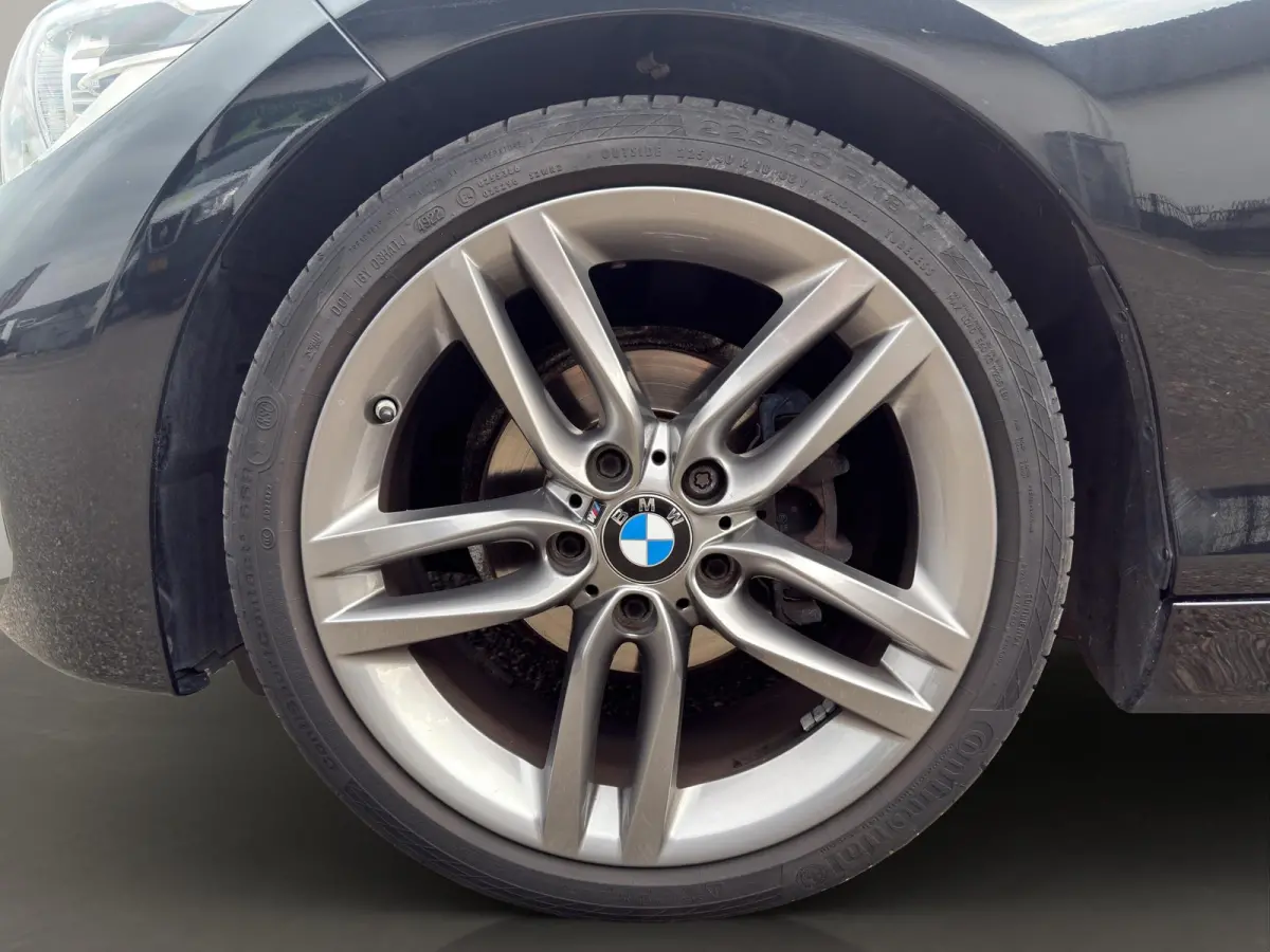 118i Edition M Sport Shadow High Executive | Leder | Schuif/kanteldak | Led | Parksenors V+A | Stoelverw |