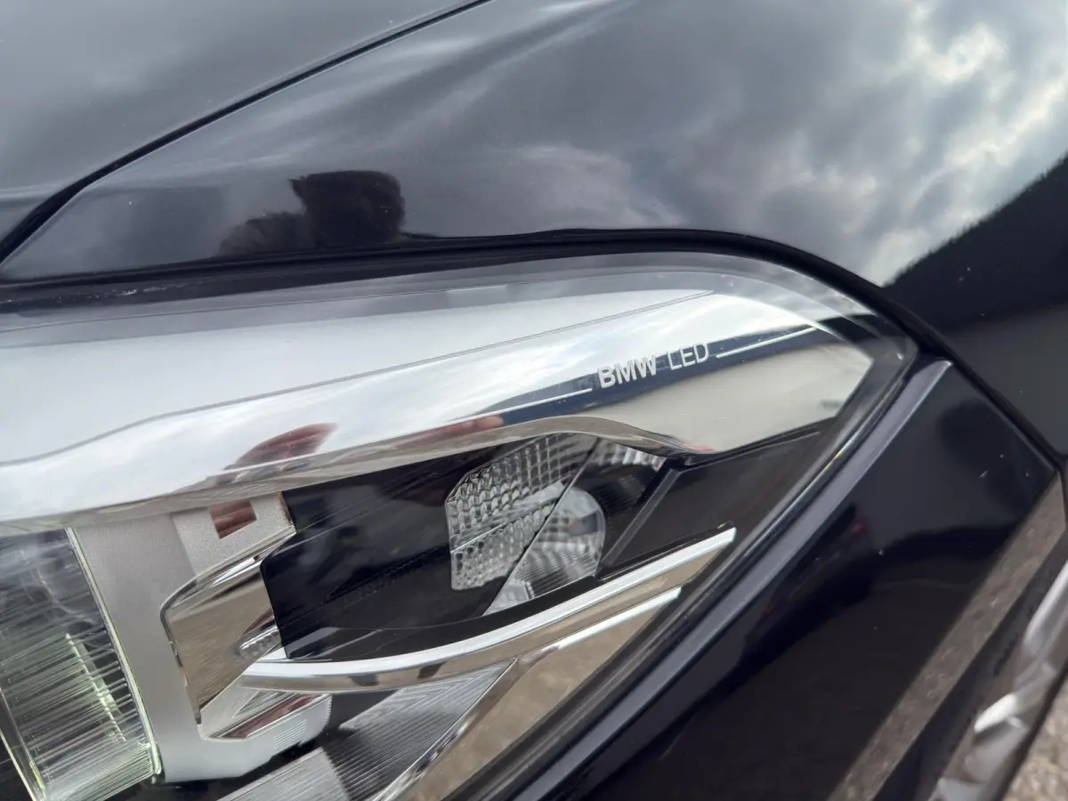 118i Edition M Sport Shadow High Executive | Leder | Schuif/kanteldak | Led | Parksenors V+A | Stoelverw |