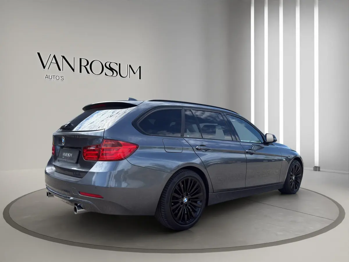 335i High Executive Automaat | Stoelverw | Airco/Clima | 18"Velg | Cruise | 306 Pk |
