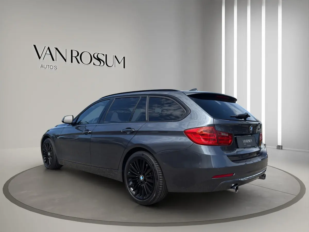 335i High Executive Automaat | Stoelverw | Airco/Clima | 18"Velg | Cruise | 306 Pk |