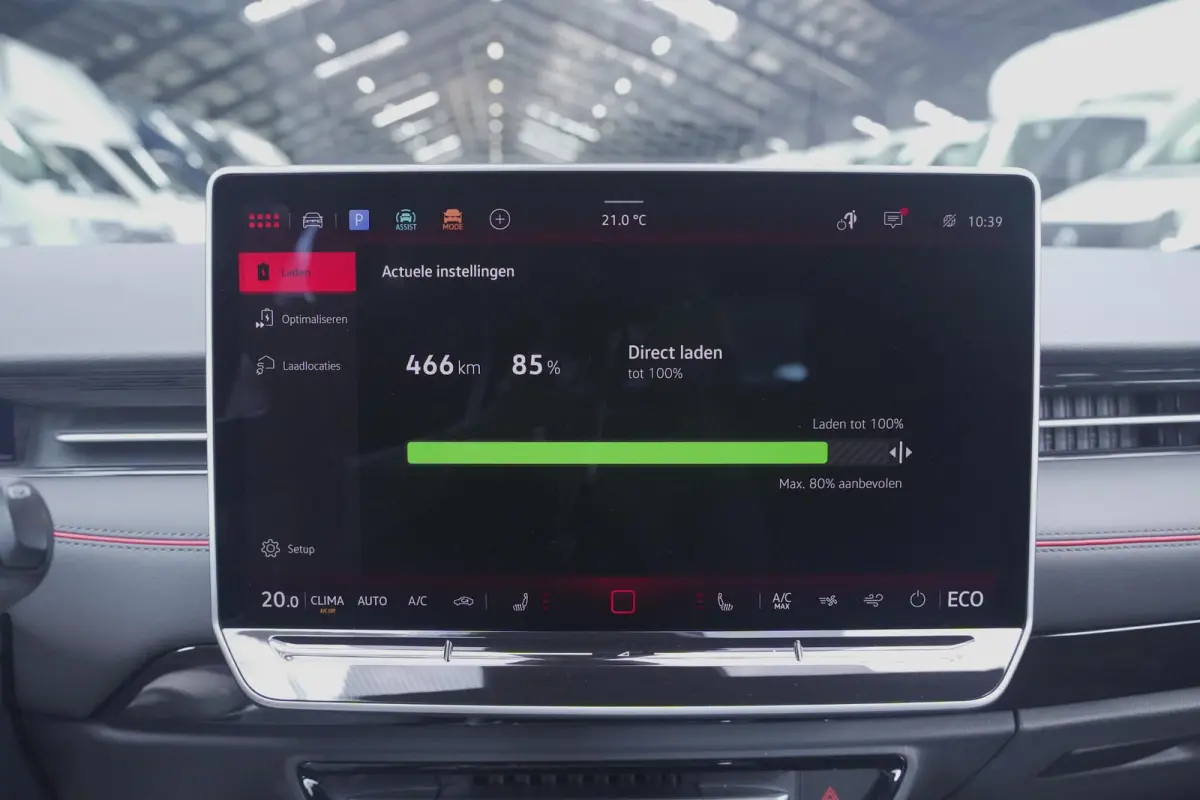 GTX 250 kW 4Motion SOH 97% Head-Up Display Navi Apple Carplay Achteruitrijcamera 20"-lmv Stoelen V+A Verwarmd Stuurverwarming Elek. Trekhaak