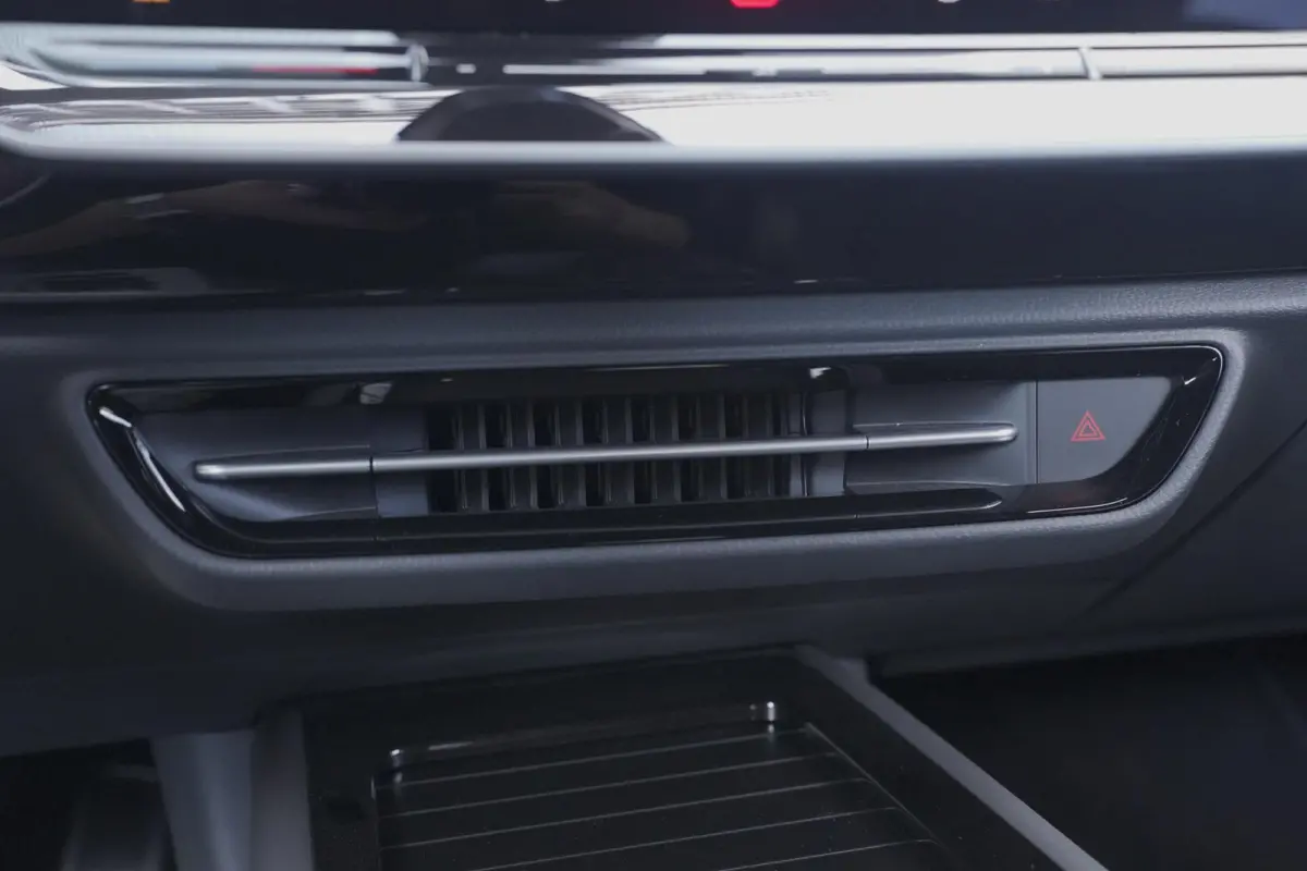 GTX 250 kW 4Motion SOH 97% Head-Up Display Navi Apple Carplay Achteruitrijcamera 20"-lmv Stoelen V+A Verwarmd Stuurverwarming Elek. Trekhaak