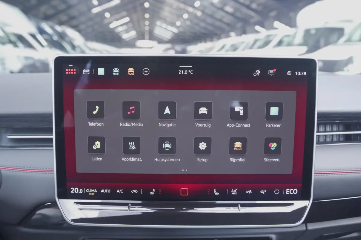 GTX 250 kW 4Motion SOH 97% Head-Up Display Navi Apple Carplay Achteruitrijcamera 20"-lmv Stoelen V+A Verwarmd Stuurverwarming Elek. Trekhaak