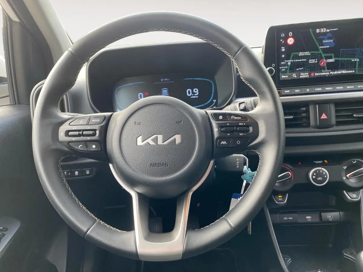1.0 DPI DynamicPlusLine Airco | LM-velgen | Camera | Cruise control | Bluetooth | Navigatie | AppleCarPlay / Android auto |