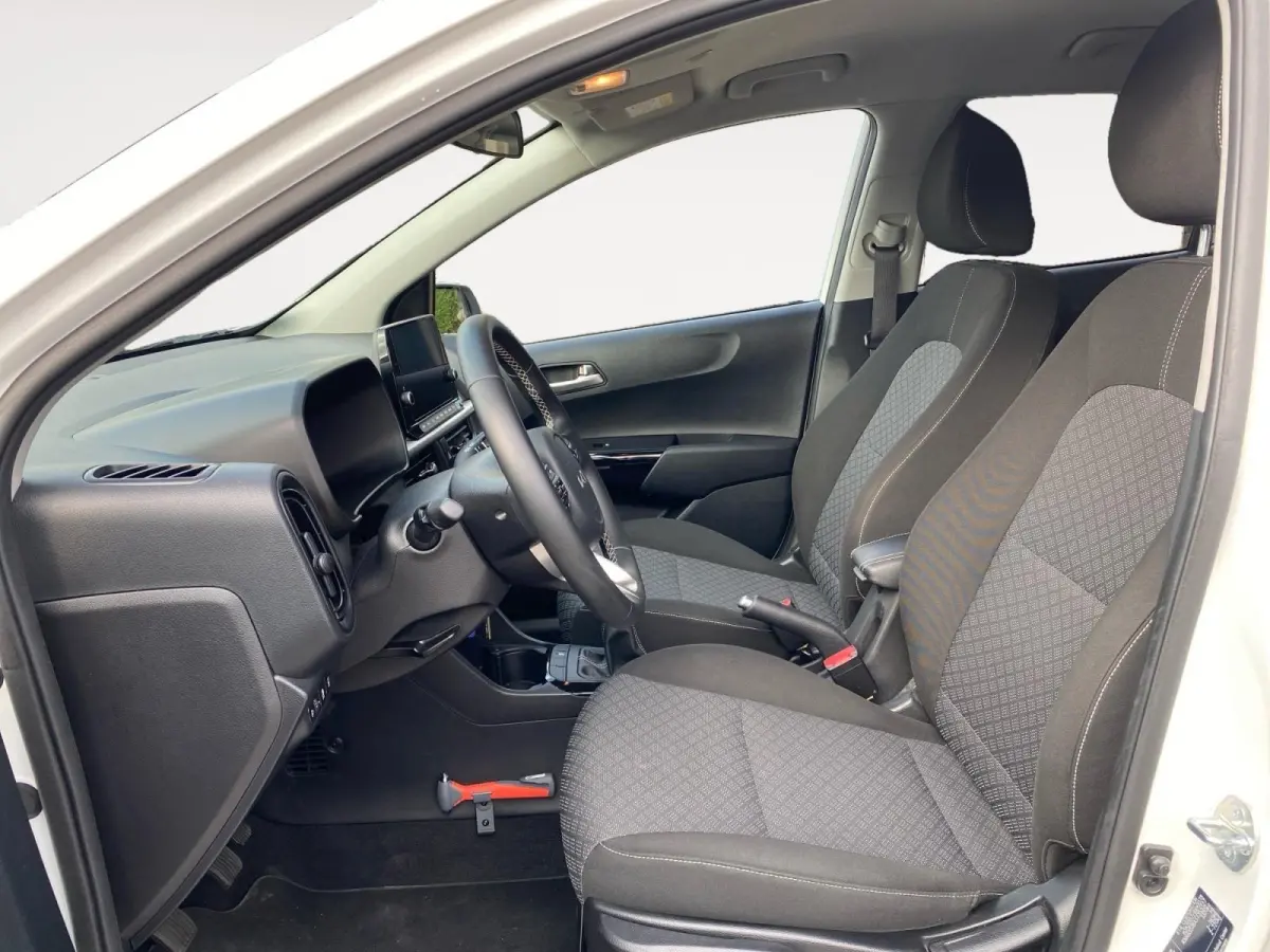 1.0 DPI DynamicPlusLine Airco | LM-velgen | Camera | Cruise control | Bluetooth | Navigatie | AppleCarPlay / Android auto |