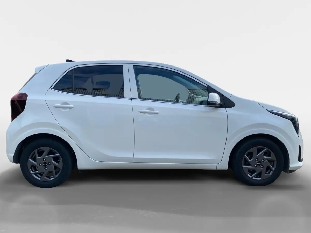 1.0 DPI DynamicPlusLine Airco | LM-velgen | Camera | Cruise control | Bluetooth | Navigatie | AppleCarPlay / Android auto |