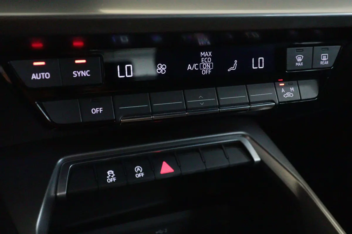 30 TFSI Advanced Edition Automaat | NAVI / APPCONNECT | CLIMA | PDC ACHTER | ADAP CRUISE | LANE-ASSIST |