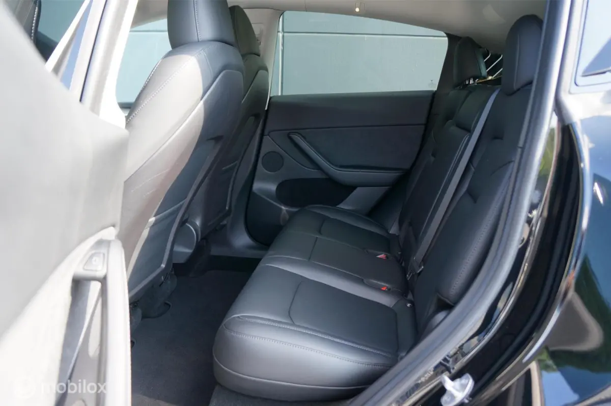 RWD 58 kWh Premium Leather FSD Pano Garantie!