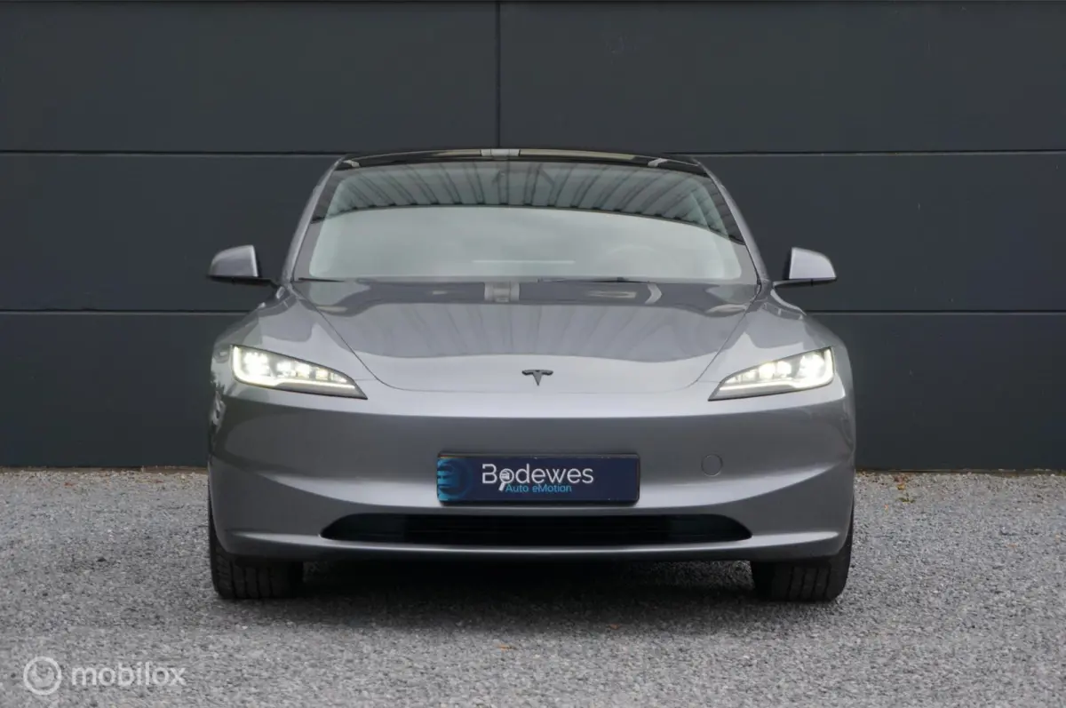 Premium Long Range RWD 78 kWh FSD Pan Garantie