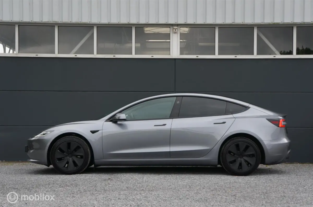 Premium Long Range RWD 78 kWh FSD Pan Garantie