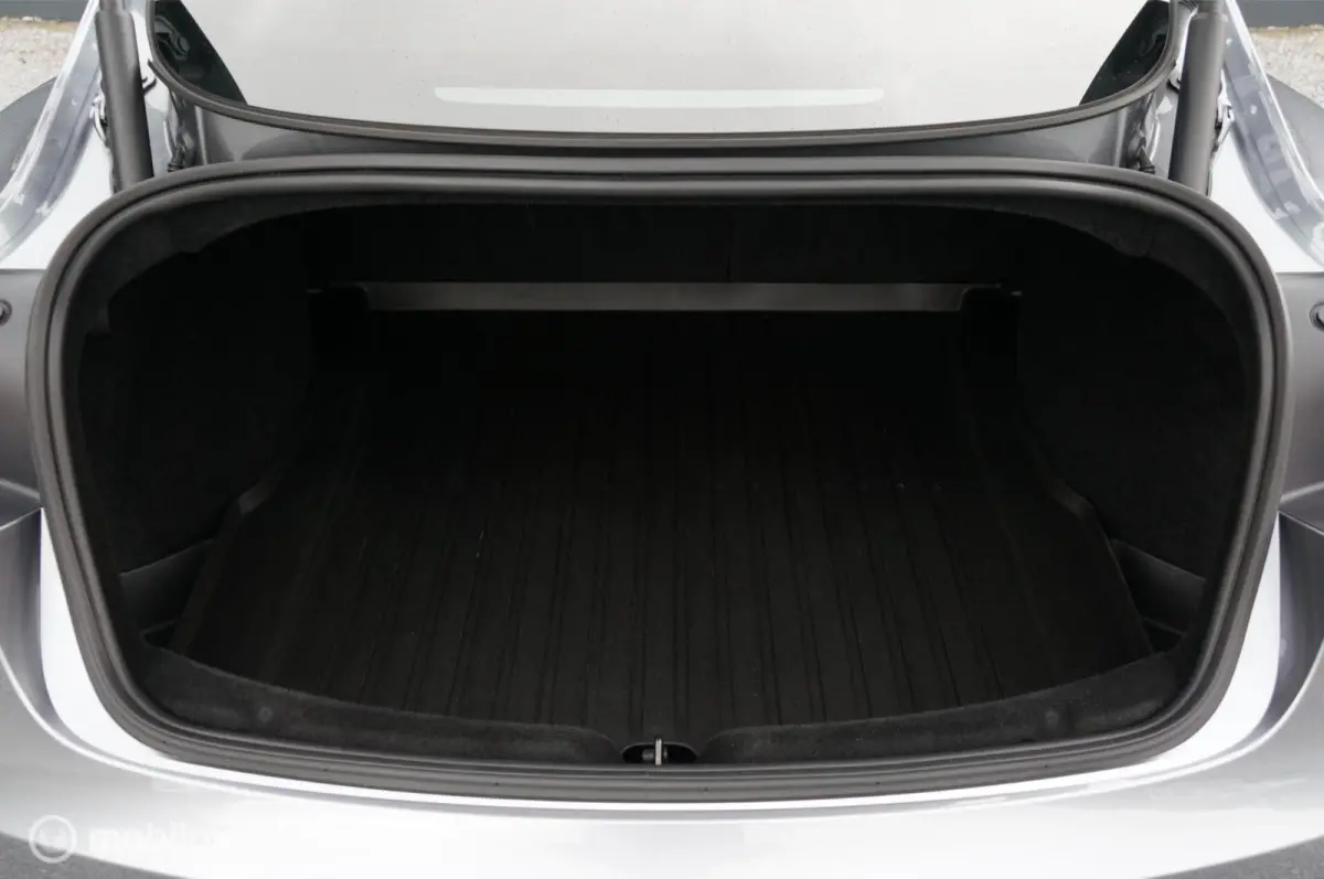 Premium Long Range RWD 78 kWh FSD Pan Garantie