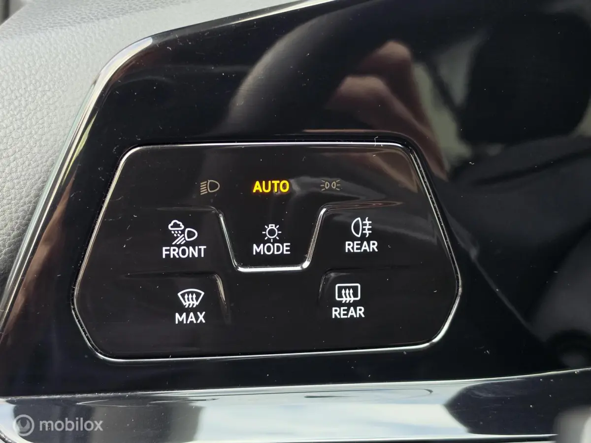 1.5 TSI STYLE CARPLAY CAMERA ACC MASSAGE