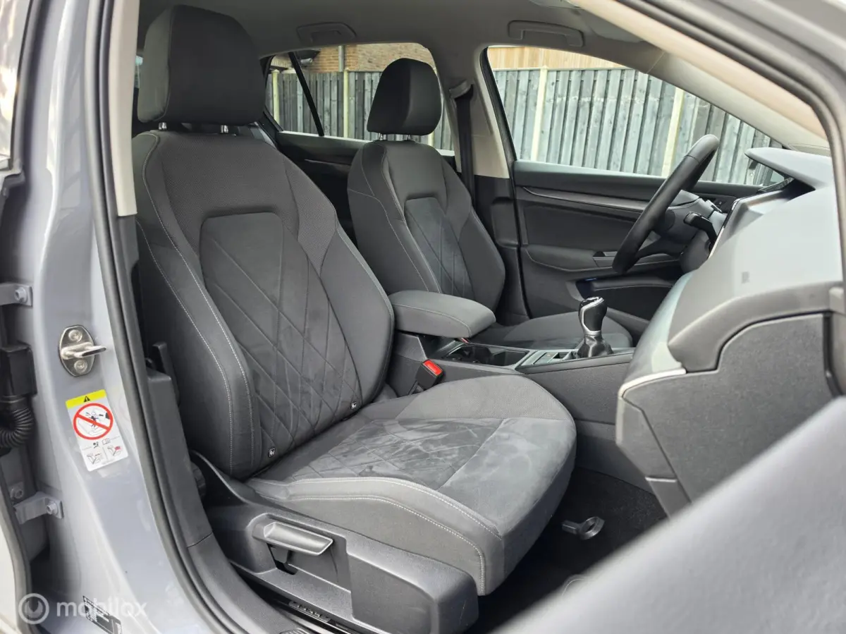 1.5 TSI STYLE CARPLAY CAMERA ACC MASSAGE