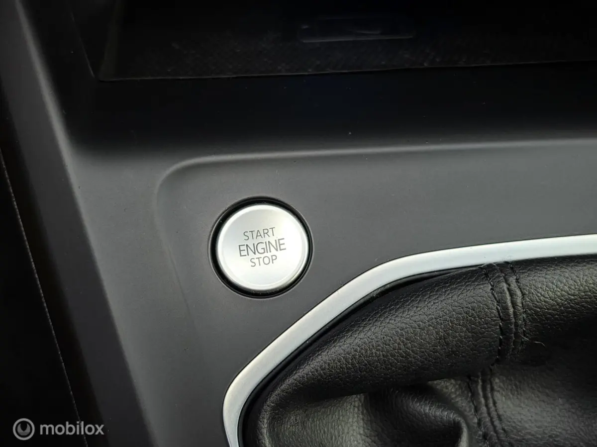 1.5 TSI STYLE CARPLAY CAMERA ACC MASSAGE