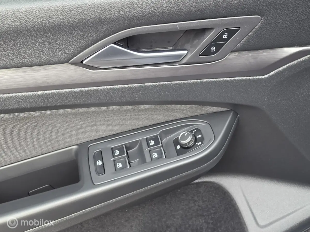 1.5 TSI STYLE CARPLAY CAMERA ACC MASSAGE