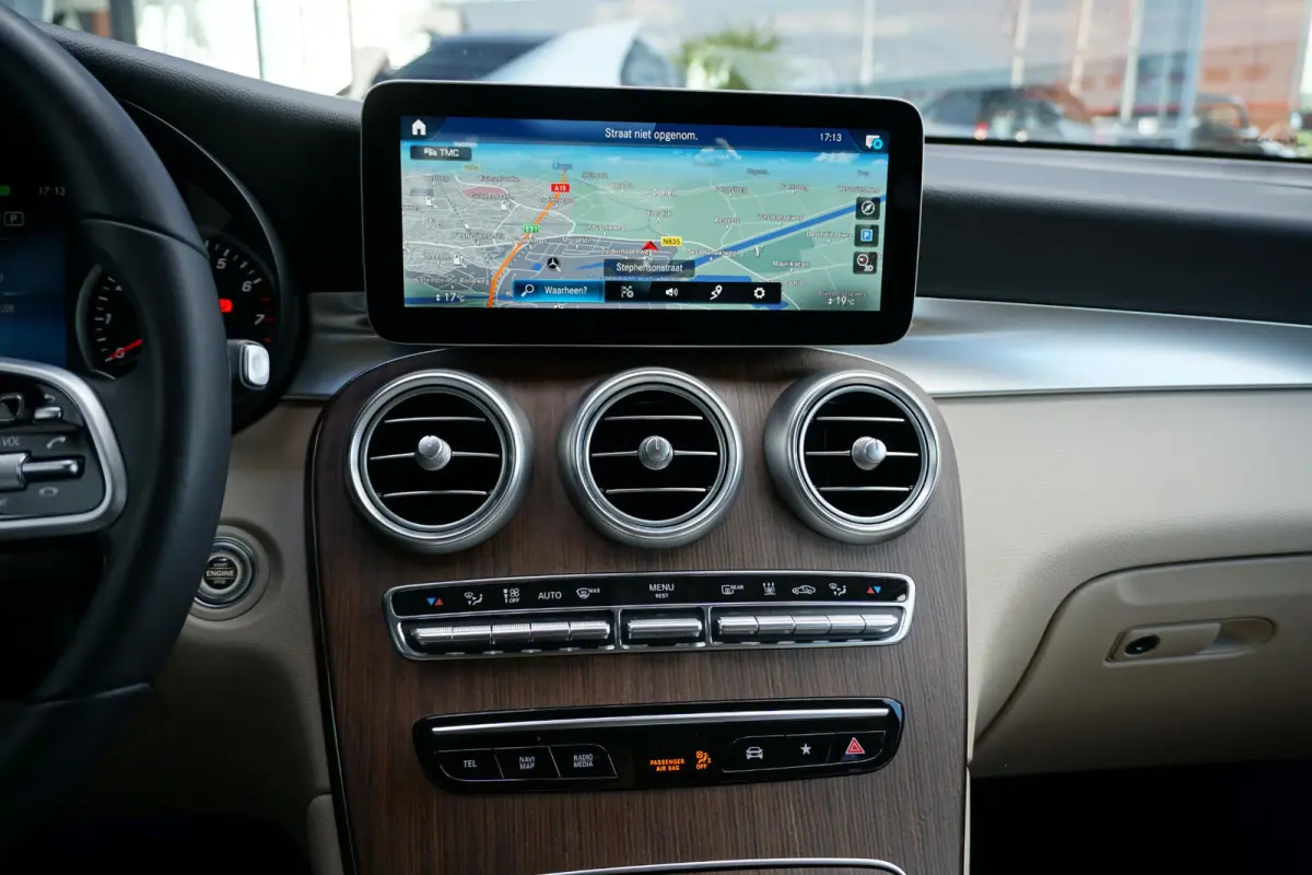 4MATIC Business Solution Luxury + 360 CAMERA / LEDER