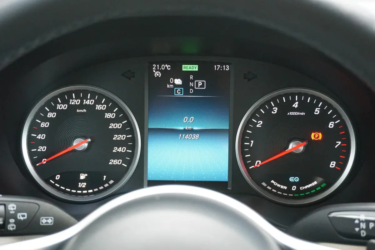 4MATIC Business Solution Luxury + 360 CAMERA / LEDER