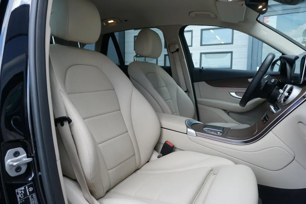 4MATIC Business Solution Luxury + 360 CAMERA / LEDER