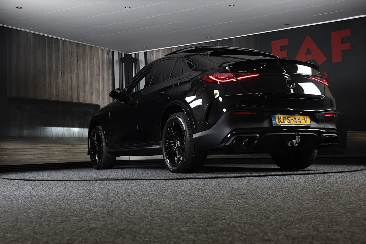 400e 4MATIC AMG 63 Look / Acc / 360 Camera / Burmester / Head Up / Lane Assist / Open Panoramadak