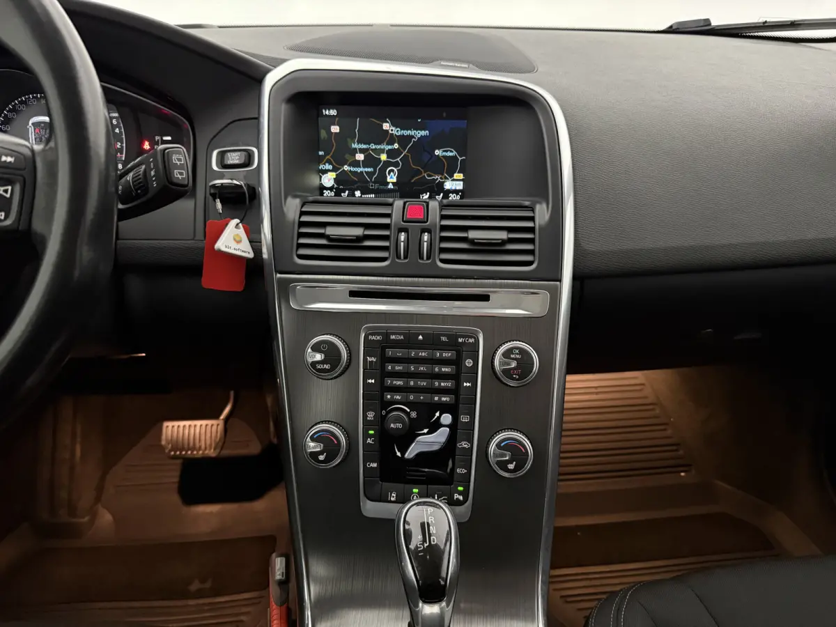 2.0 T5 FWD Ocean Race 245PK | Camera | H/K | Clima | Cruise | Trekhaak | Navi | Parkeersens.