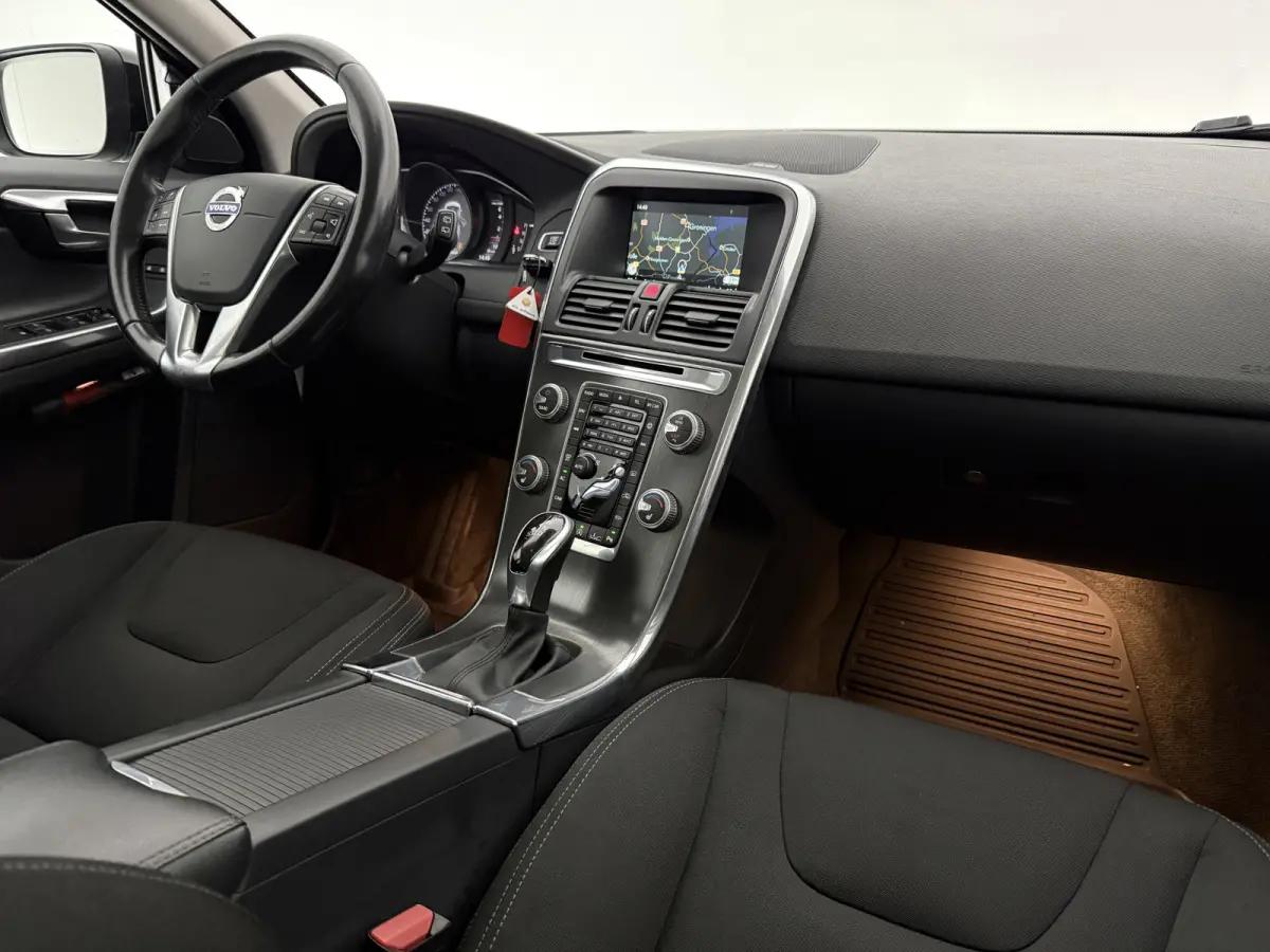 2.0 T5 FWD Ocean Race 245PK | Camera | H/K | Clima | Cruise | Trekhaak | Navi | Parkeersens.