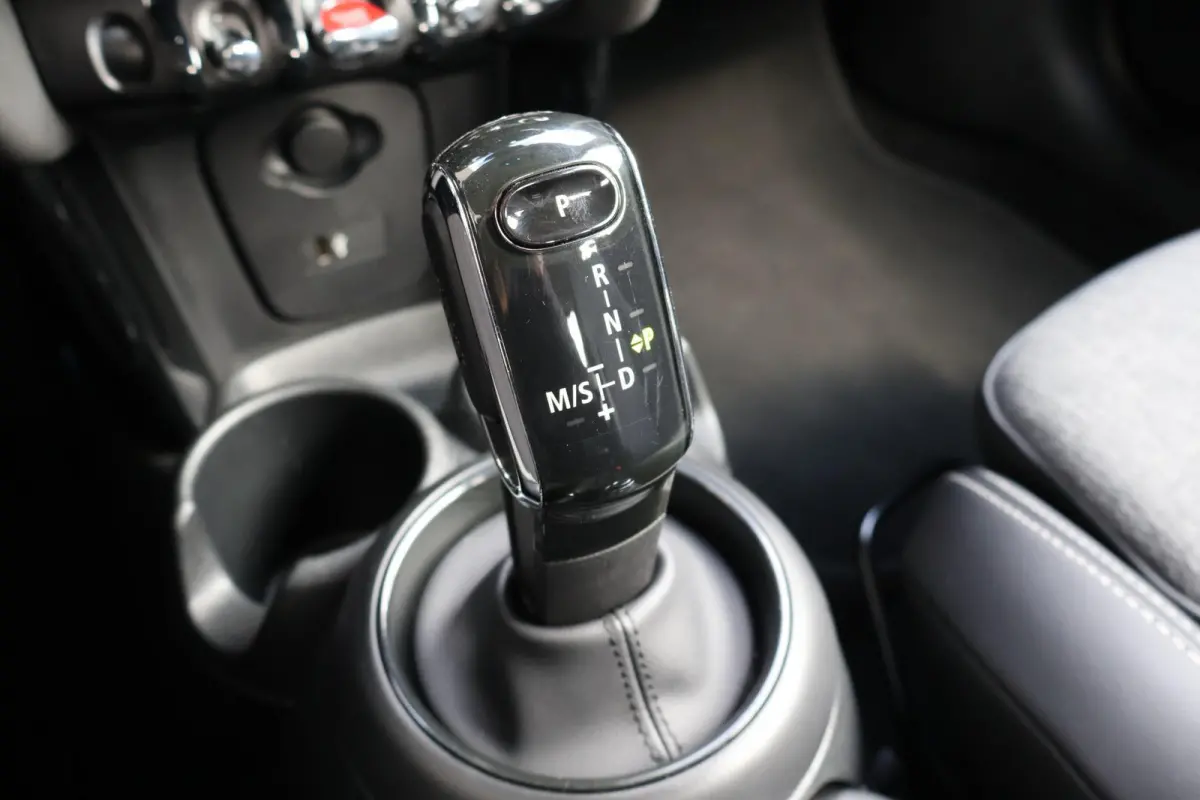 1.5 136pk AUT Cooper Camden Edition | Navigatie | PDC | Apple Carplay | Climate Control
