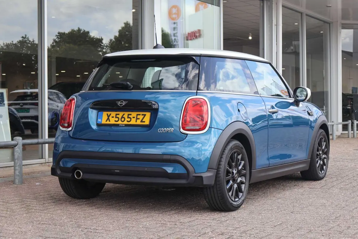 1.5 136pk AUT Cooper Camden Edition | Navigatie | PDC | Apple Carplay | Climate Control