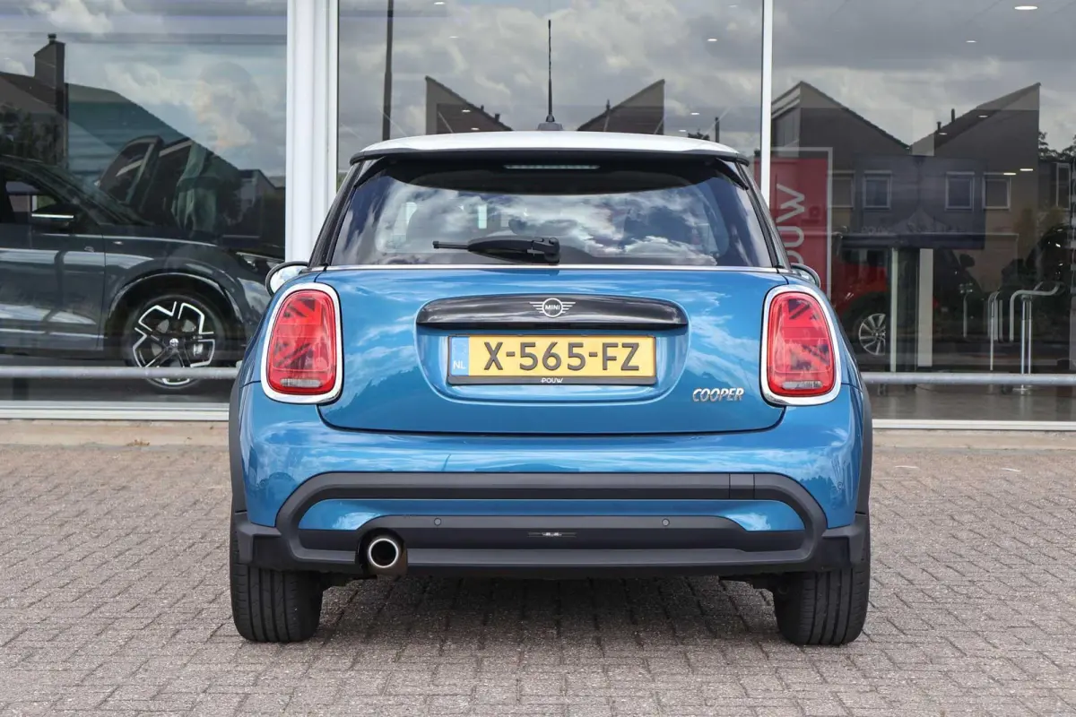 1.5 136pk AUT Cooper Camden Edition | Navigatie | PDC | Apple Carplay | Climate Control