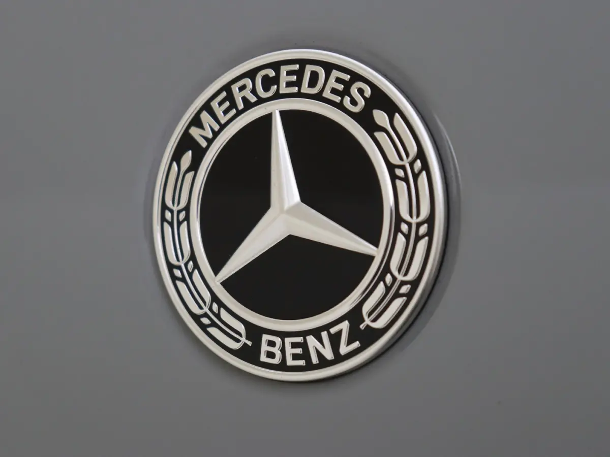 400 e 4MATIC AMG Line Premium Plus Panoramadak / Memory Seats / Burmester / Head-Up / Luchtvering / 360 Camera / Elektr. Trekhaak / Rijassistentiepakket