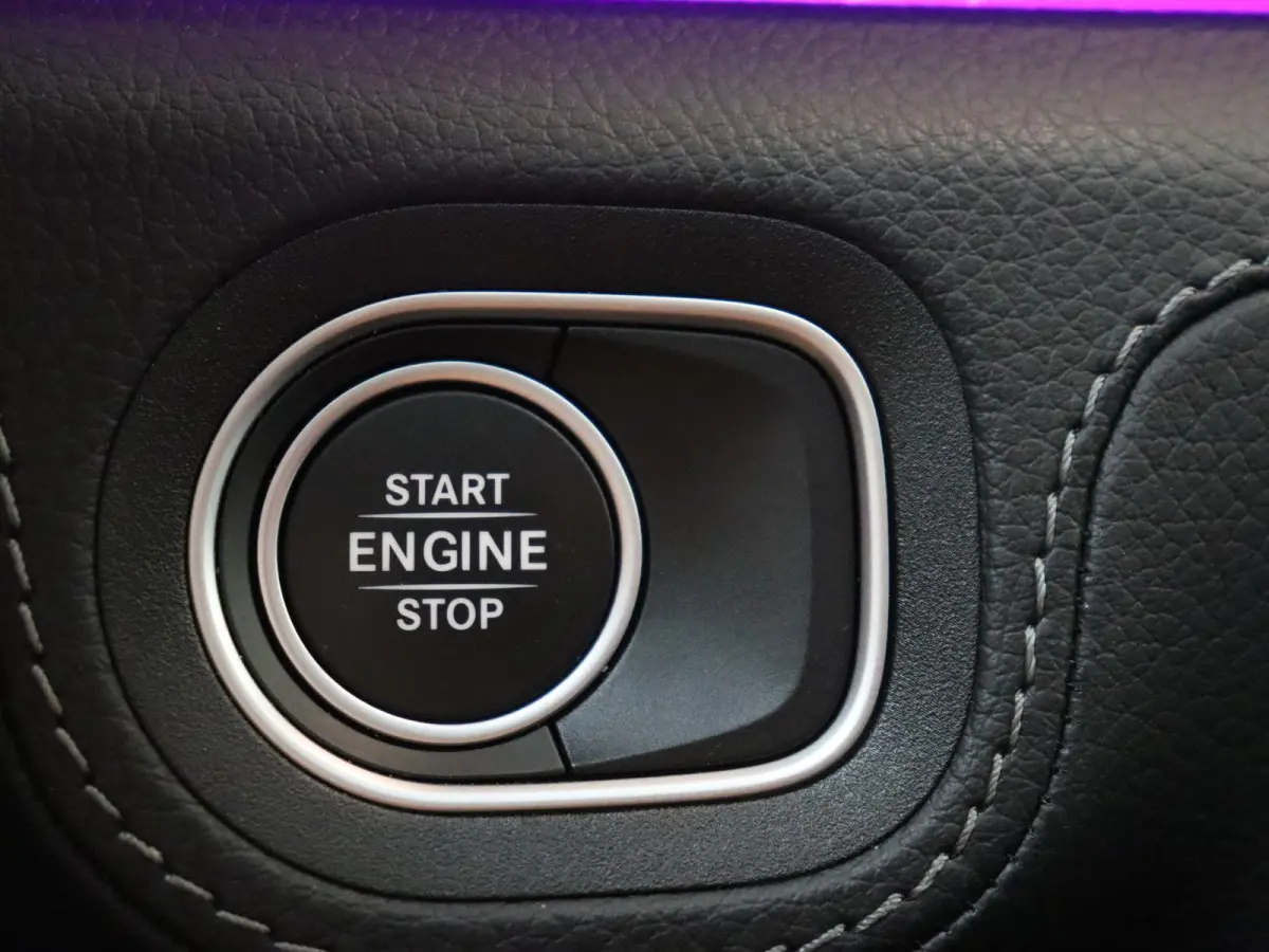 400 e 4MATIC AMG Line Premium Plus Panoramadak / Memory Seats / Burmester / Head-Up / Luchtvering / 360 Camera / Elektr. Trekhaak / Rijassistentiepakket