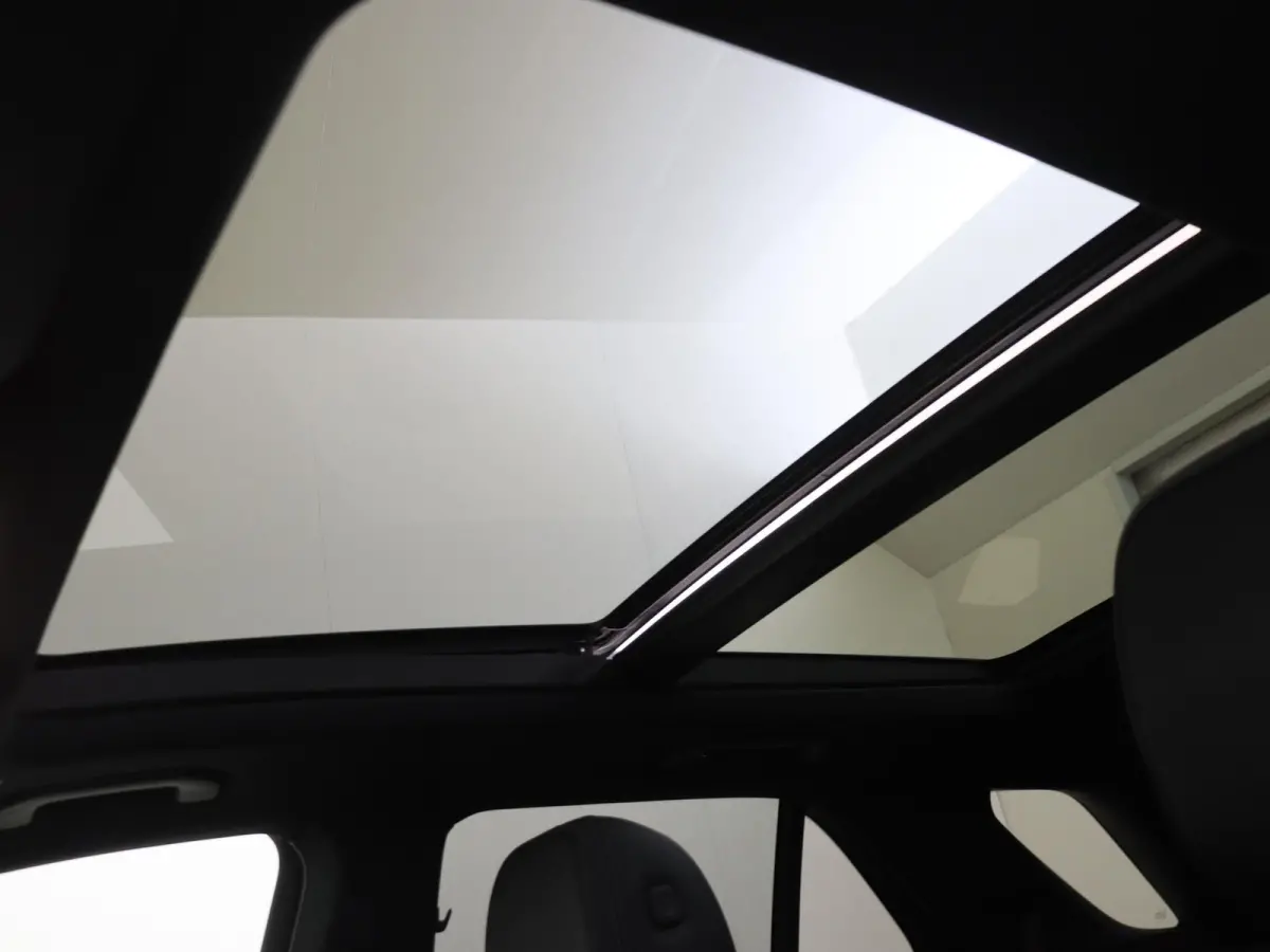 400 e 4MATIC AMG Line Premium Plus Panoramadak / Memory Seats / Burmester / Head-Up / Luchtvering / 360 Camera / Elektr. Trekhaak / Rijassistentiepakket