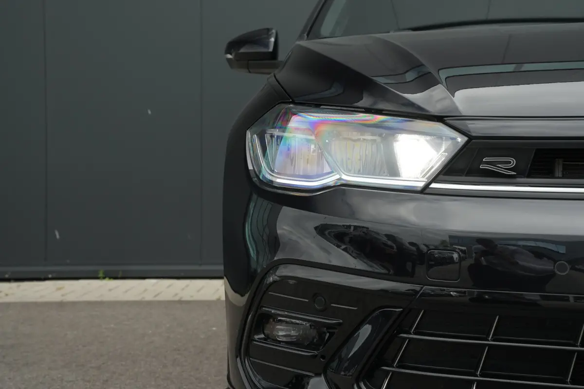 1.0 TSI R-Line DSG | Camera | Apple Carplay |