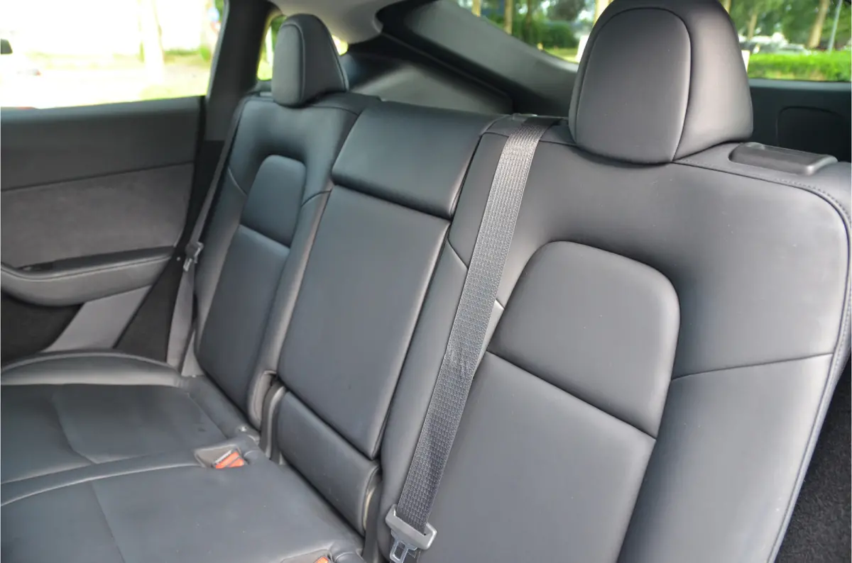 Long Range AWD 75 kWh Trekhaak (1.600kg), AutoPilot3.0 Ryzen