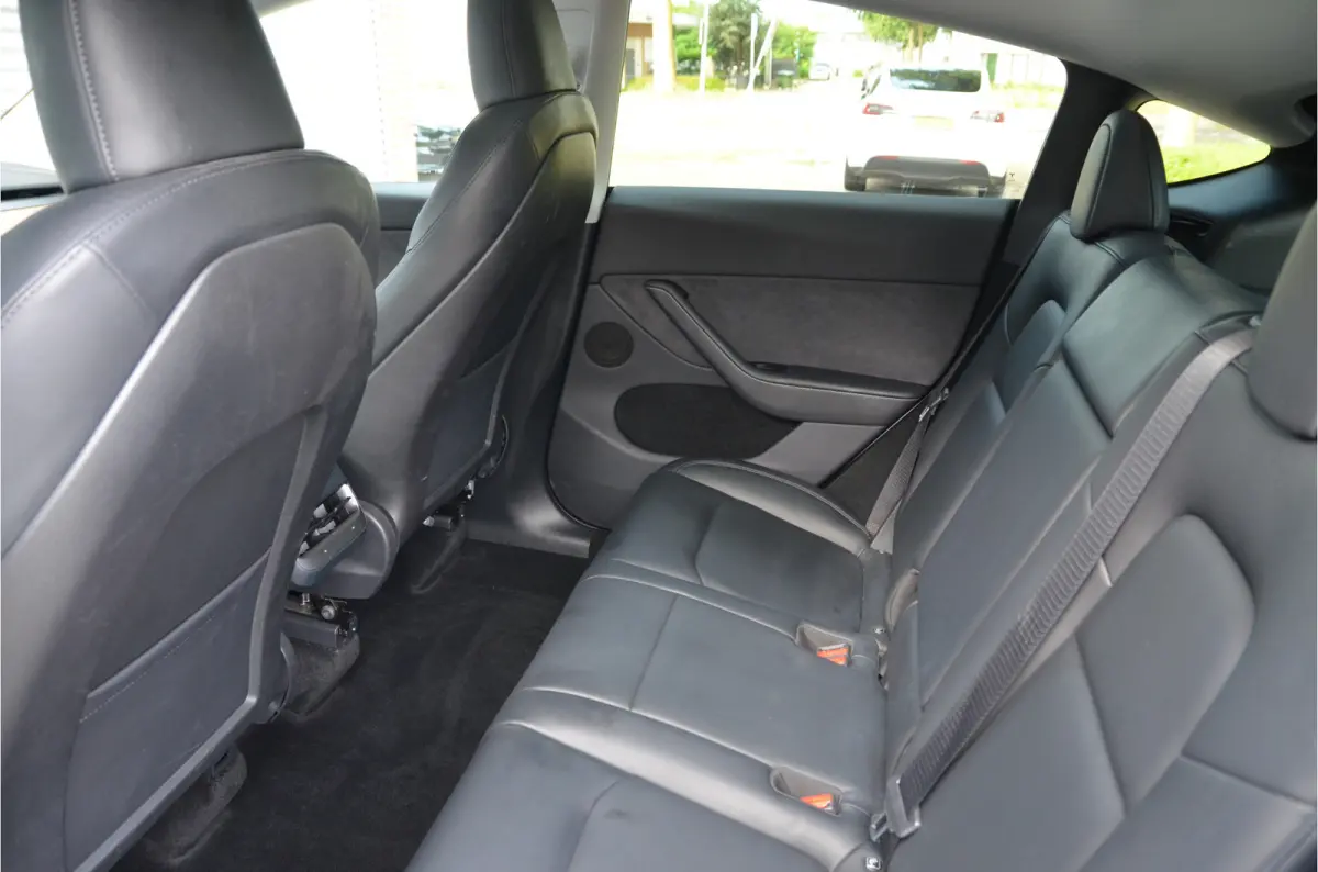 Long Range AWD 75 kWh Trekhaak (1.600kg), AutoPilot3.0 Ryzen