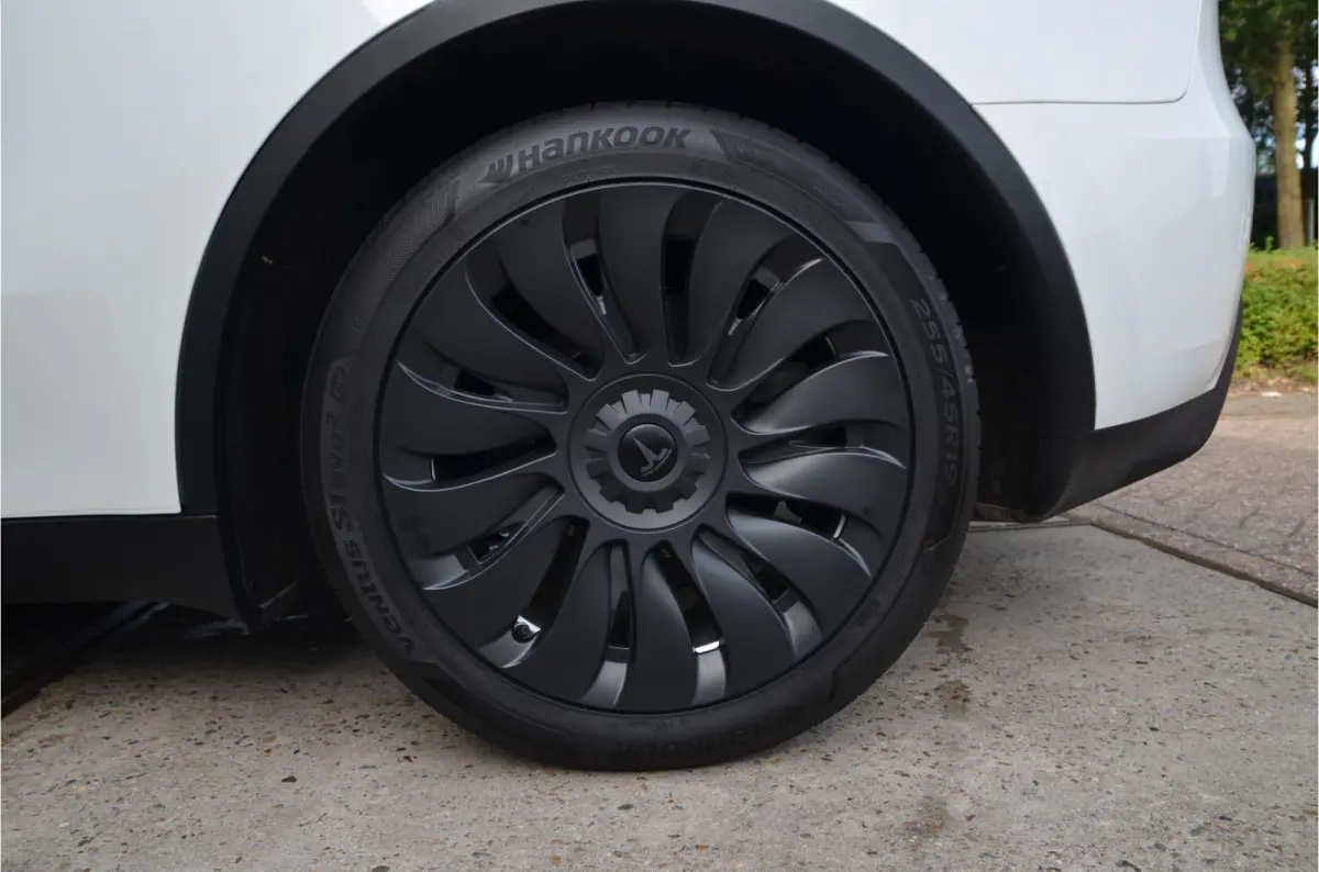 Long Range AWD 75 kWh Trekhaak (1.600kg), AutoPilot3.0 Ryzen
