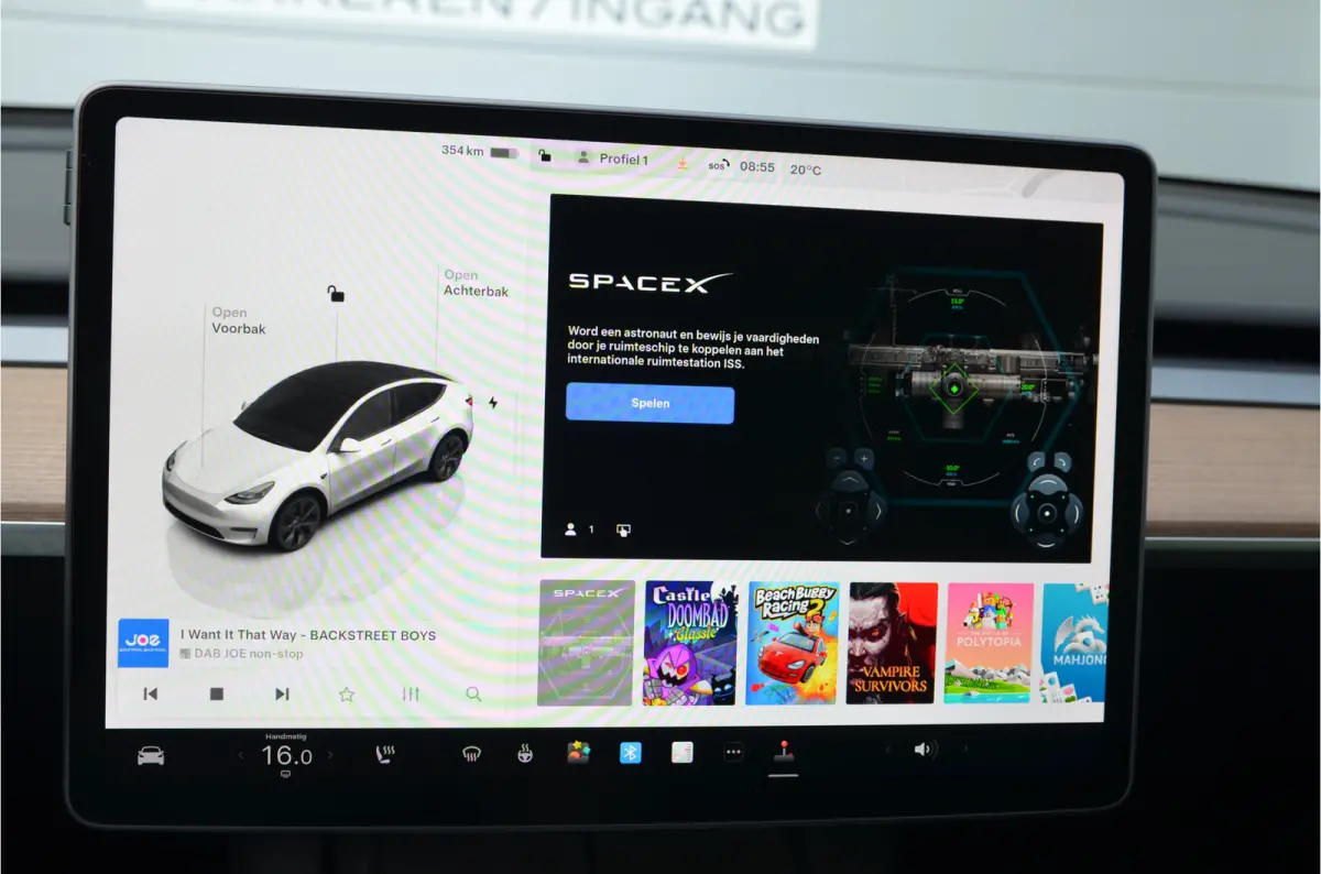 Long Range AWD 75 kWh Trekhaak (1.600kg), AutoPilot3.0 Ryzen