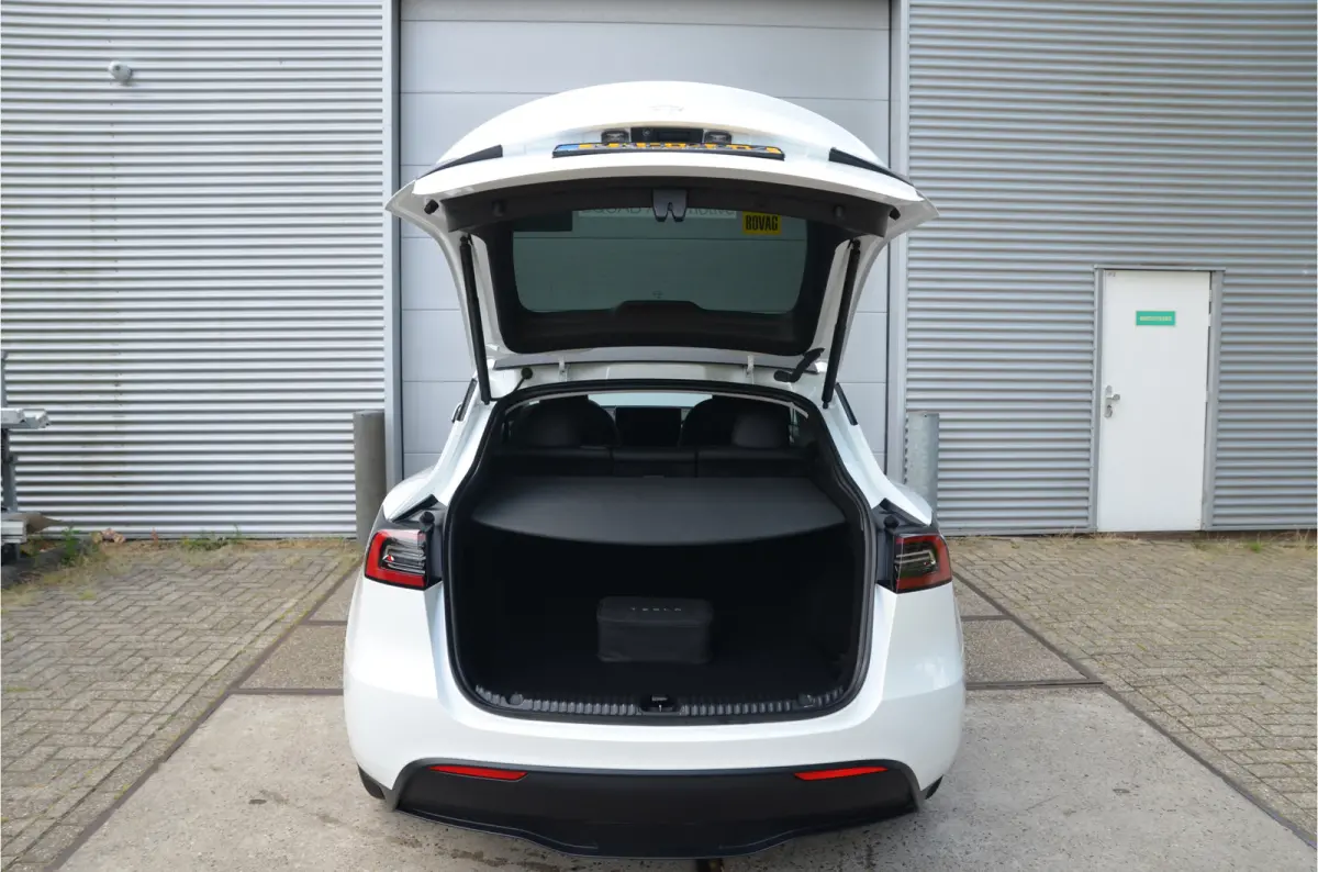 Long Range AWD 75 kWh Trekhaak (1.600kg), AutoPilot3.0 Ryzen