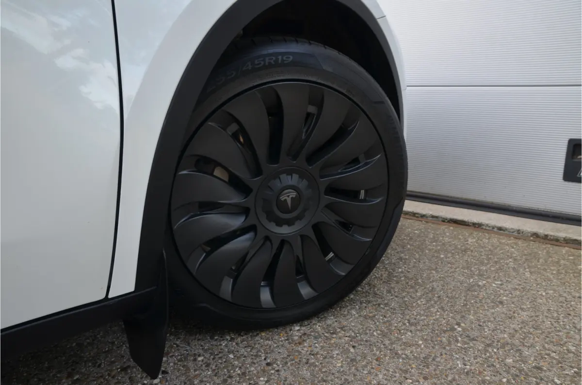 Long Range AWD 75 kWh Trekhaak (1.600kg), AutoPilot3.0 Ryzen