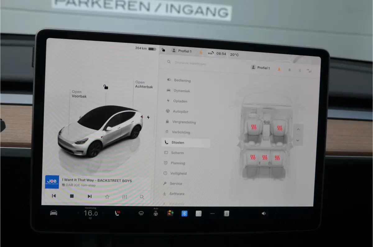 Long Range AWD 75 kWh Trekhaak (1.600kg), AutoPilot3.0 Ryzen