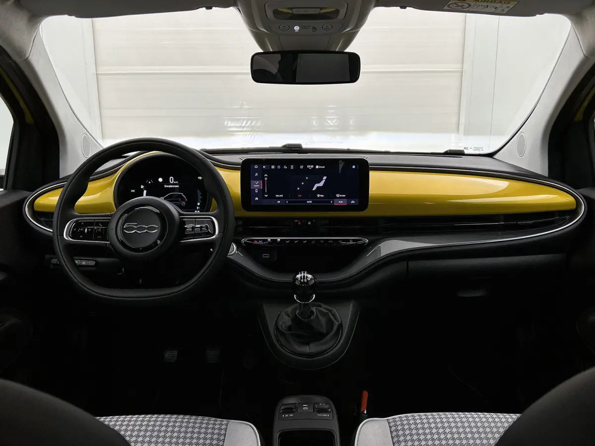 1.0 Hybrid Torino Launch Edition 65 PK | Apple carplay | Android auto | Parkeersensoren | Lichtmetalen velgen | LED | Cruise control |